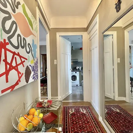 The Artist Apartment, By Welcome To Cannes