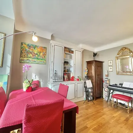 The Artist Apartment, By Welcome To Cannes
